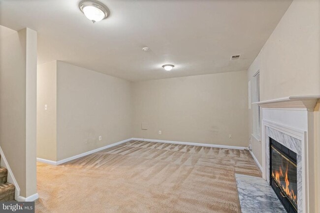Building Photo - 8303 Linden Oaks Ct
