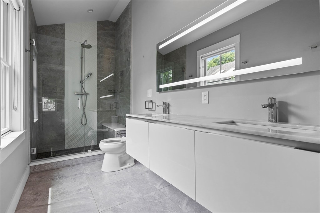 Building Photo - 235 Rawson Rd