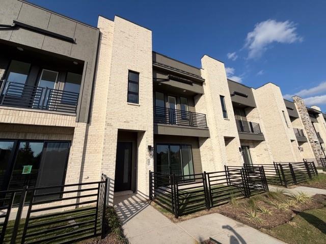 Primary Photo - 1172 Daybreak Dr