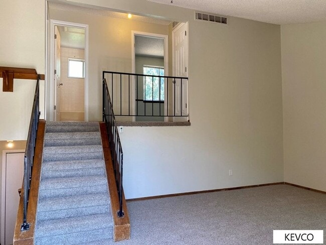 Building Photo - Stunning Home in Central FoCo!