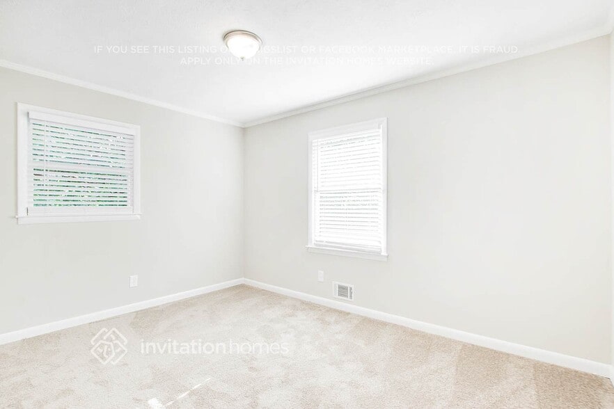 Building Photo - 5447 Blackhawk Dr