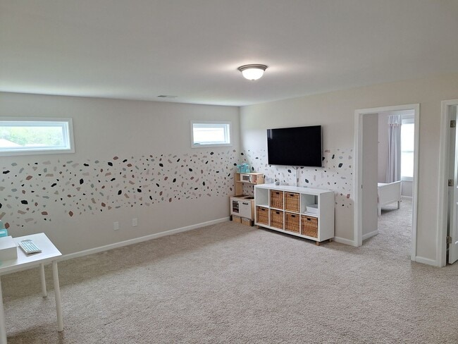 Building Photo - Magnificent Five Bedroom Home in Elgin SC!