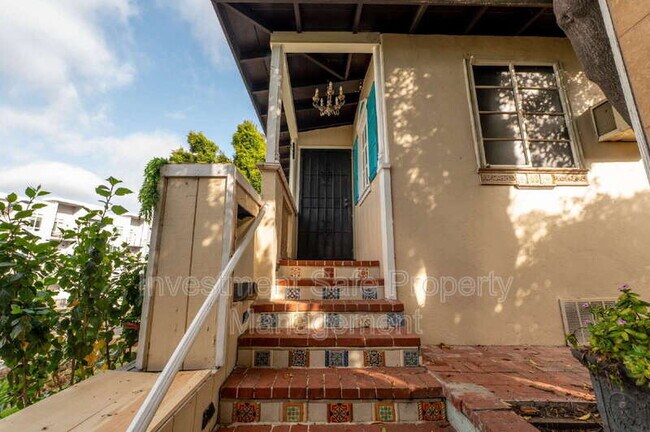 Building Photo - 4982 Baltimore Dr