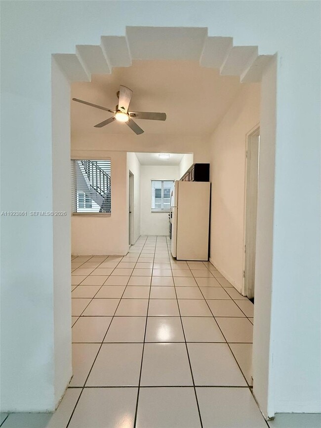 Building Photo - 610 12th St