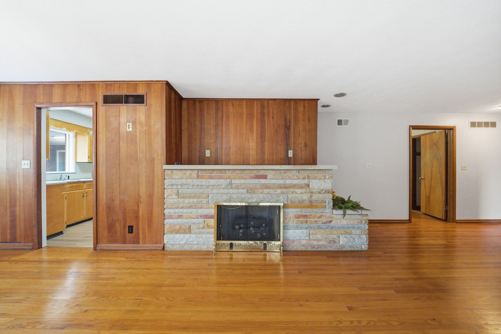 Building Photo - 3233 Brady Ln