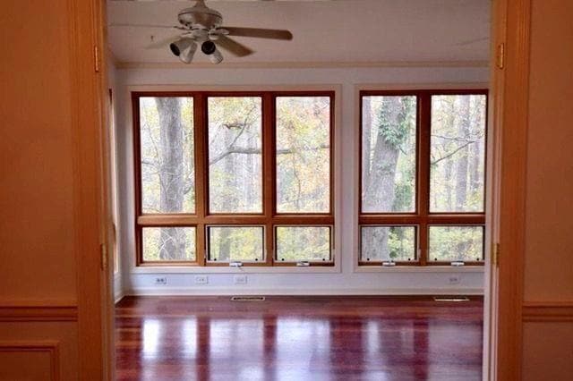 Building Photo - 8845 N River Pkwy