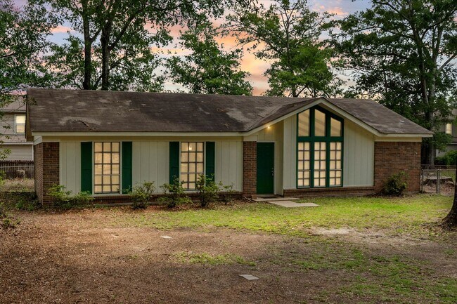 Building Photo - Updated 3 Bedroom in Theodore