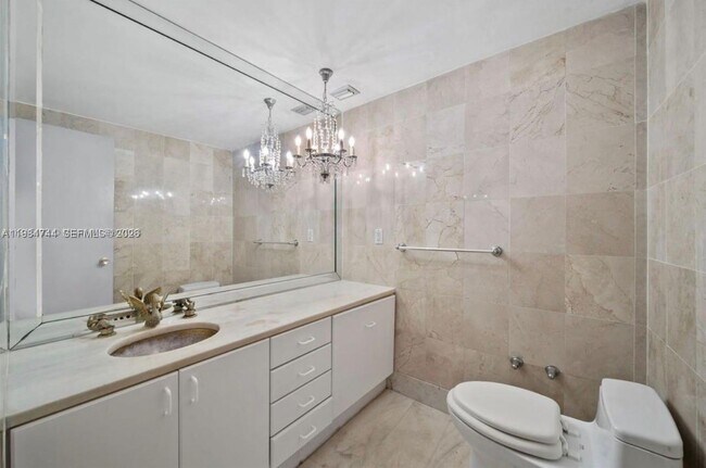 Building Photo - 5255 Collins Ave