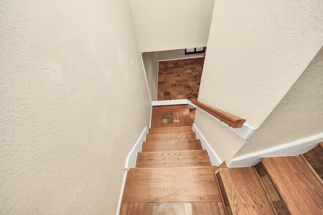 Building Photo - 2588 Bering Dr