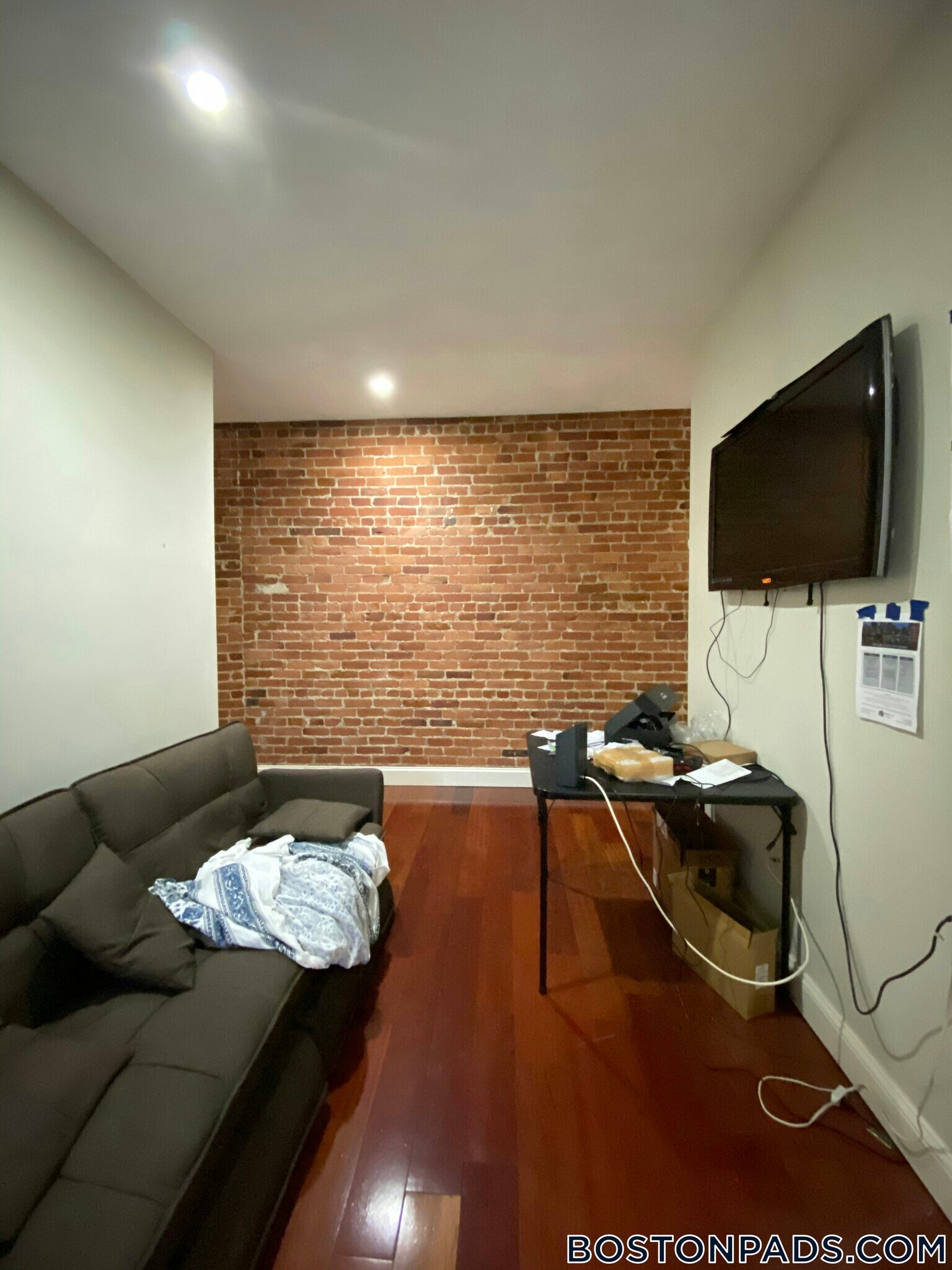 Building Photo - 14 Westland Ave