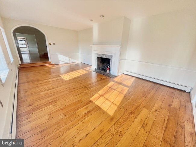 Building Photo - 4925 West Chester Pike