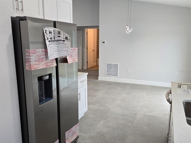 Building Photo - 13844 SW 104 Ln
