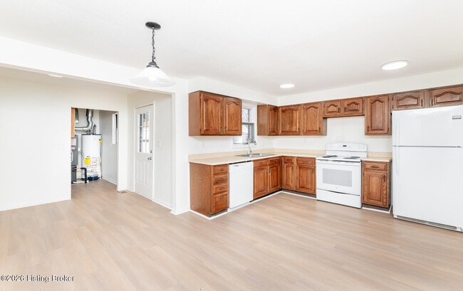 Building Photo - 2428 Weber Ln