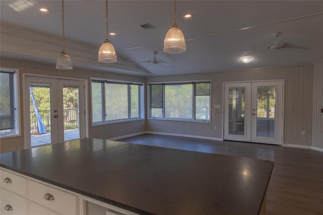 Building Photo - 120 Erskine Ferry Rd