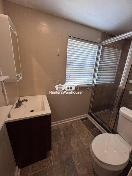 Building Photo - 1516 Clarkson St