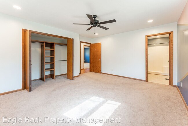 Building Photo - 4 br, 3.5 bath House - 88 Patton Rd