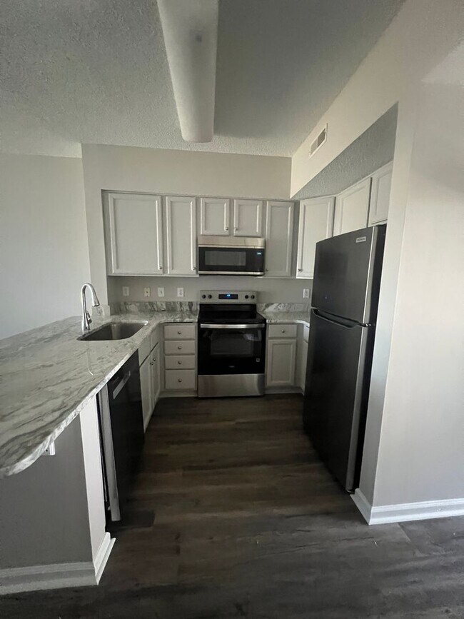 Building Photo - TURNBERRY PARK @ LEGENDS GOLF COMMUNITY