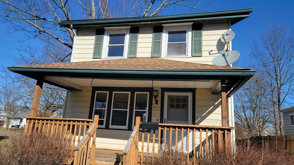 Building Photo - 955 Concord Ave