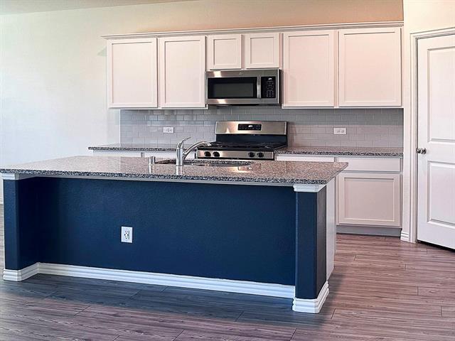 Building Photo - 309 Hackberry St