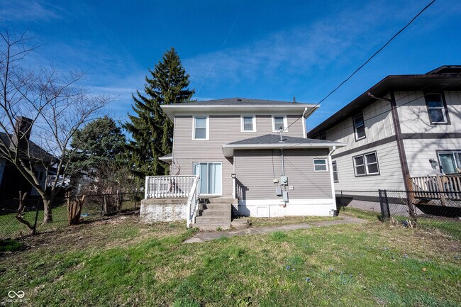 Building Photo - 3117 N Park Ave