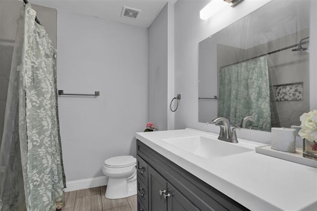 Building Photo - 2381 TX-56