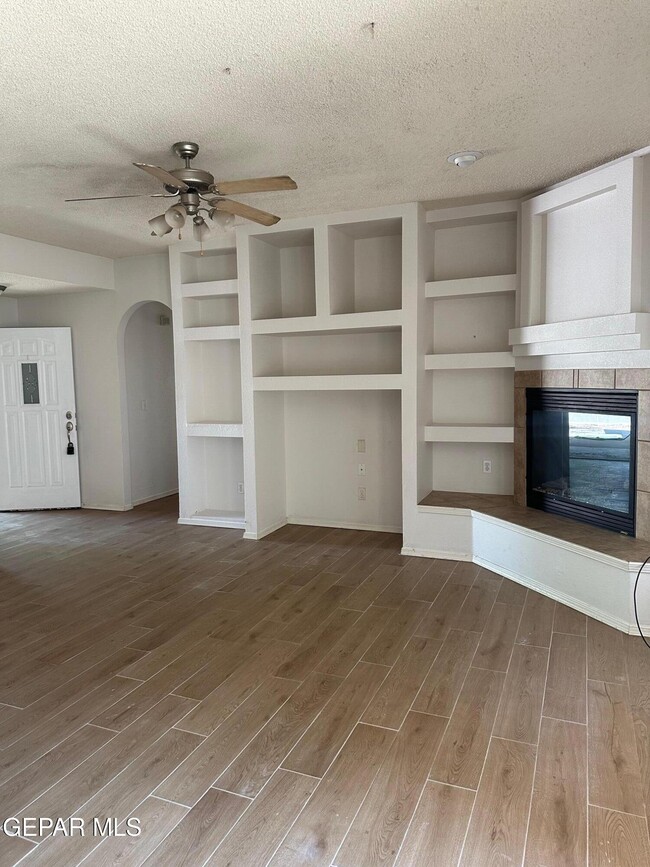 Building Photo - 6026 Becca Dr