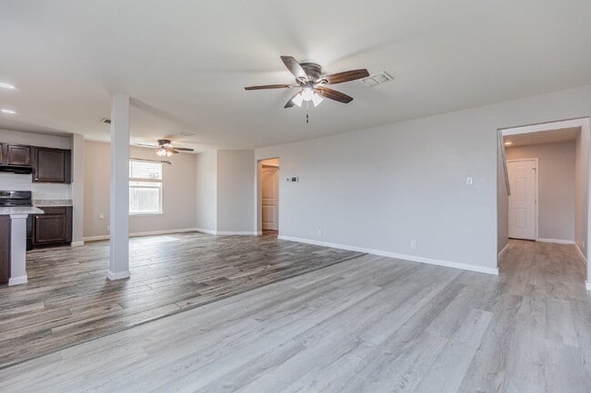 Building Photo - 6414 Dynamic Sound