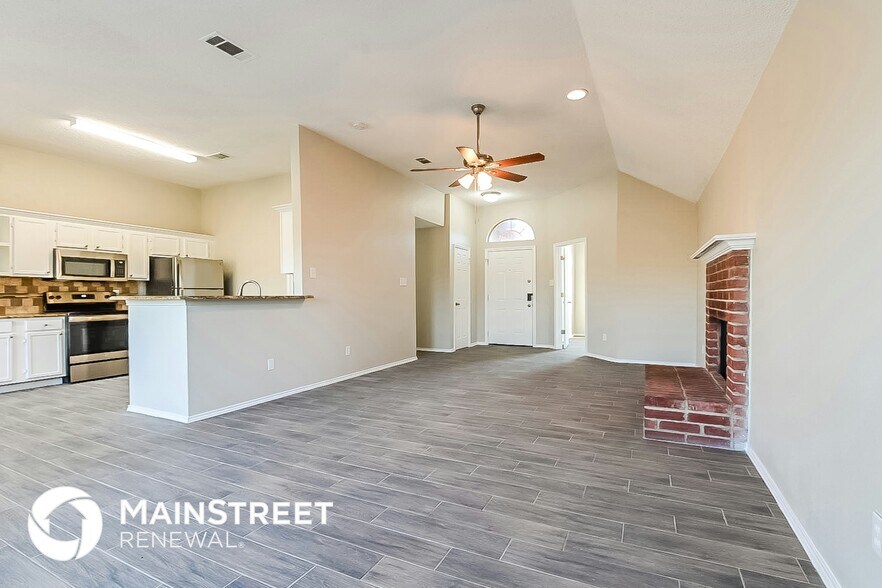 Building Photo - 1536 Montreal Ln