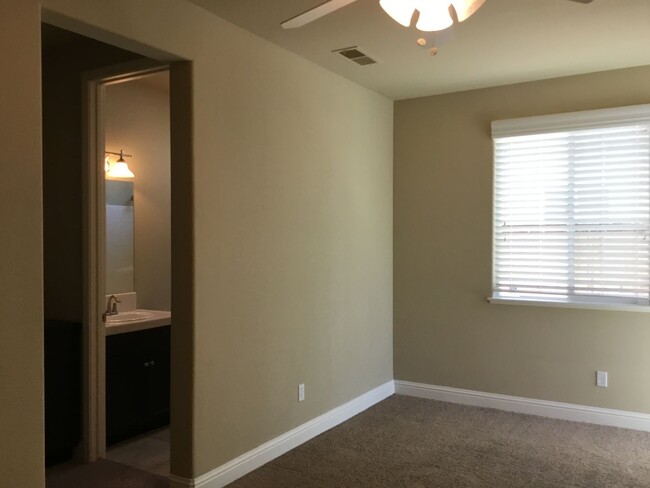 Building Photo - Welcome to Harlan Ranch!!!