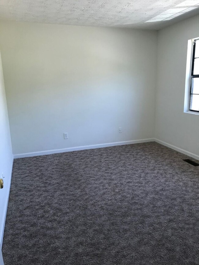 Building Photo - 1945 Padgett Dr