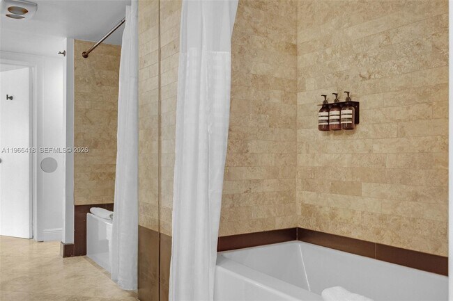 Building Photo - 5781 Biscayne Blvd