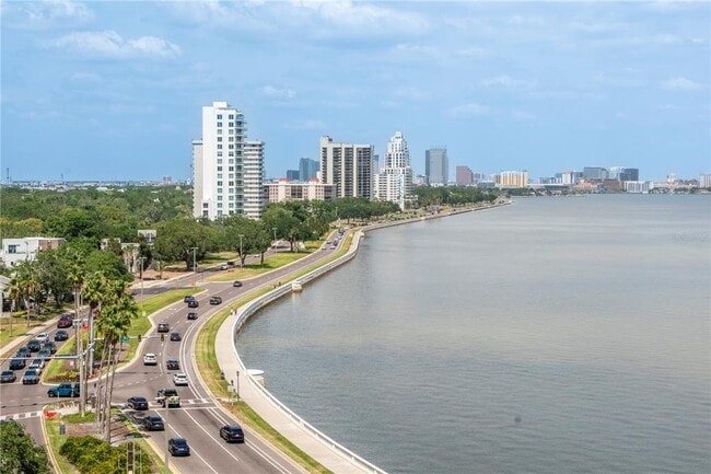 Building Photo - 3101 Bayshore Blvd