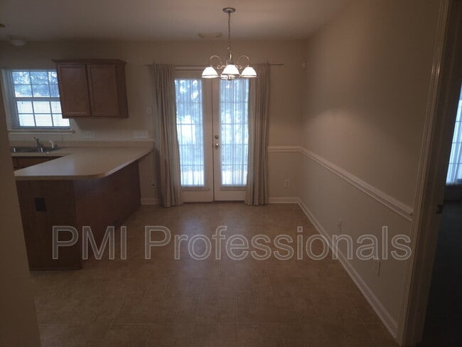 Building Photo - 2305 Keegan Dr