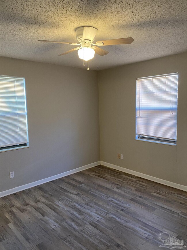 Building Photo - 6005 Muldoon Rd