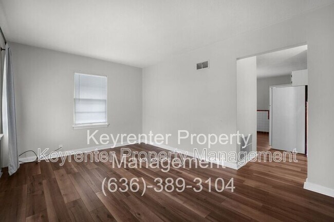 Building Photo - 1045 N New Florissant Rd