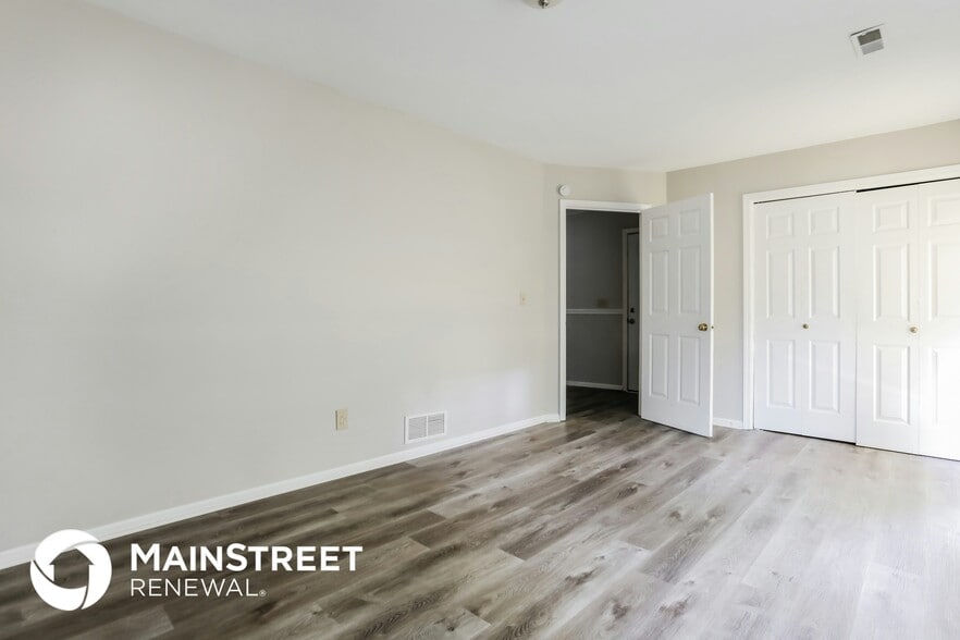 Building Photo - 1405 NE Tawny Dr