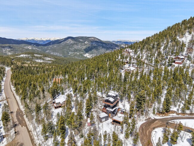 Building Photo - 45 Lodgepole Dr