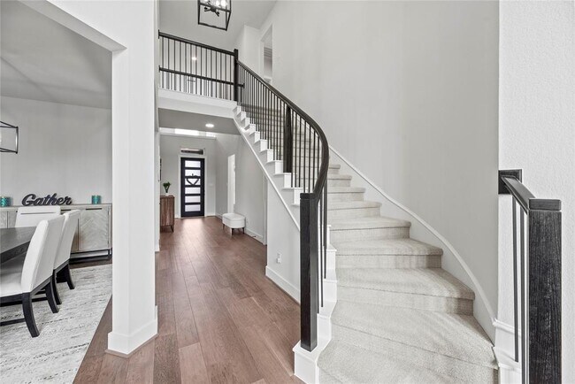 Building Photo - 30155 Gold Finch Pl