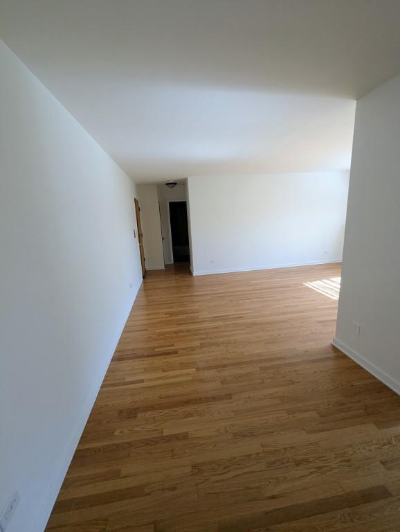 Building Photo - 1 bedroom in CHICAGO IL 60645