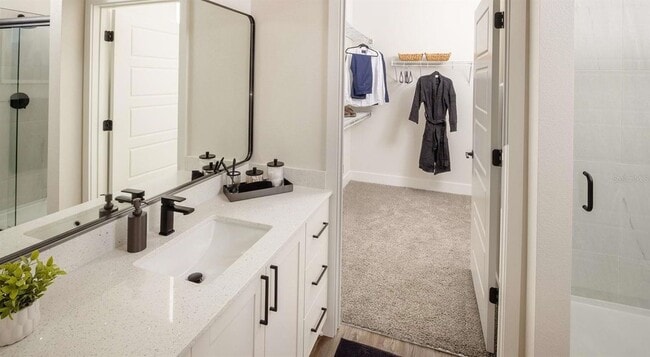 Building Photo - 5127 W Tyson Ave