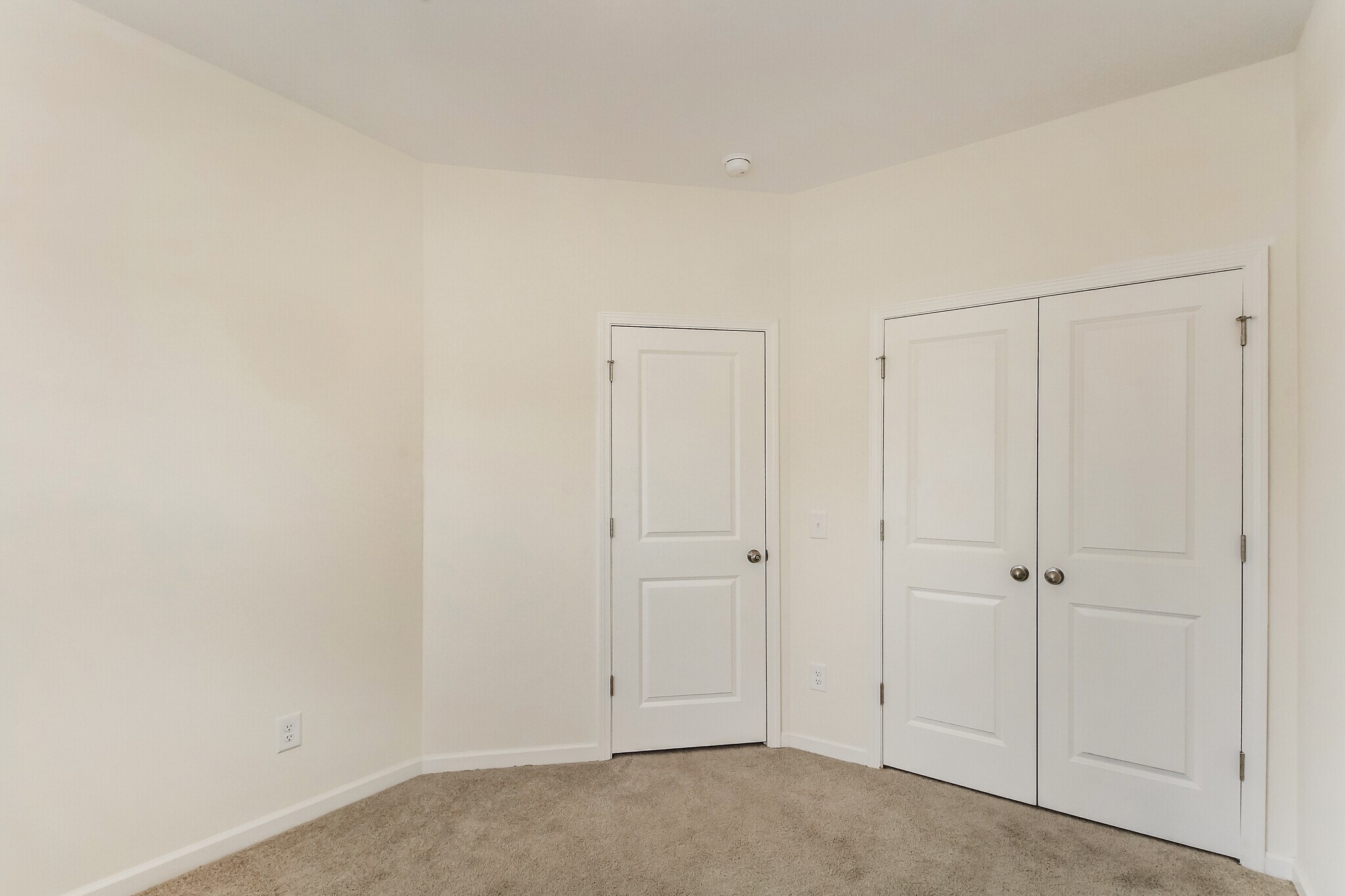 Building Photo - 1533 King St