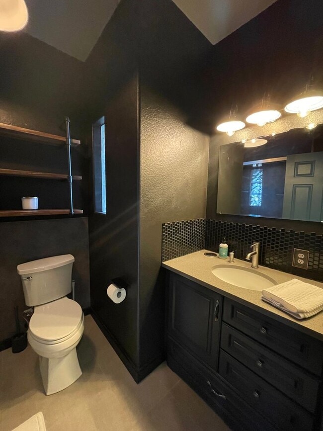 Building Photo - 3BR/2BA Condo near Olde Town Arvada!!