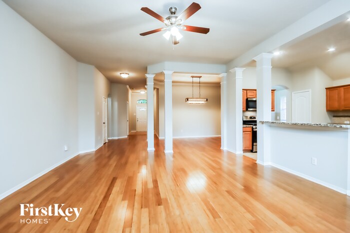 Building Photo - 31223 Rainwood Park Ln