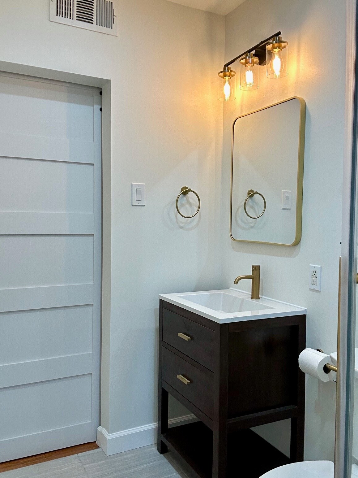 Building Photo - 7535 York Dr