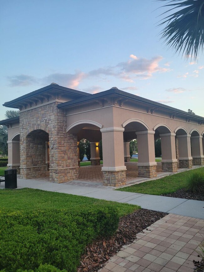 Building Photo - 4 Bedroom House in Eagle Creek, Lake Nona