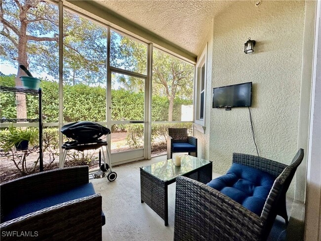 Building Photo - 1335 Mariposa Cir