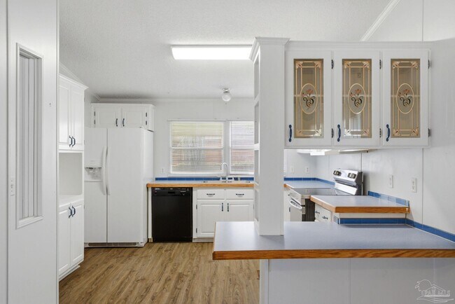 Building Photo - 8865 Ashland Ave
