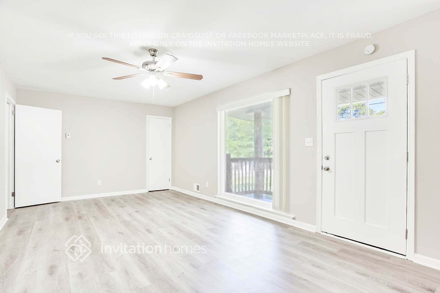 Building Photo - 2434 Shamrock Dr