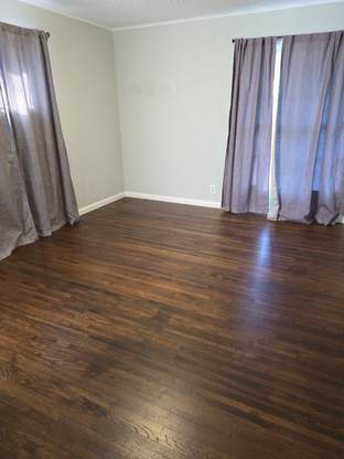 Building Photo - "Spacious 3-Bedroom Gem with 2300 Sq Ft in...