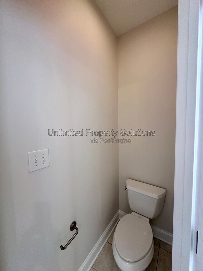 Building Photo - 5009 Whitner Dr